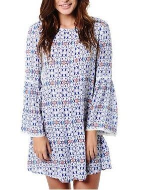 Roxy Boho Bell Sleeve Mini Dress in White & Blue Geometric